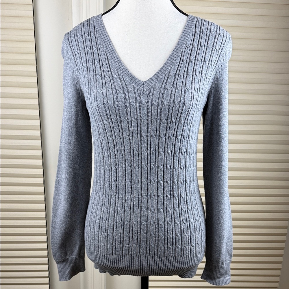 Reitmans Cable-Knit Sweater Grey V-Neck Soft Cozy Warm Classic Women's Size M